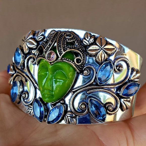 New Carved Green Goddess Face Iolite 925 Silver Adjustable Cuff Bracelet. - Picture 5 of 16